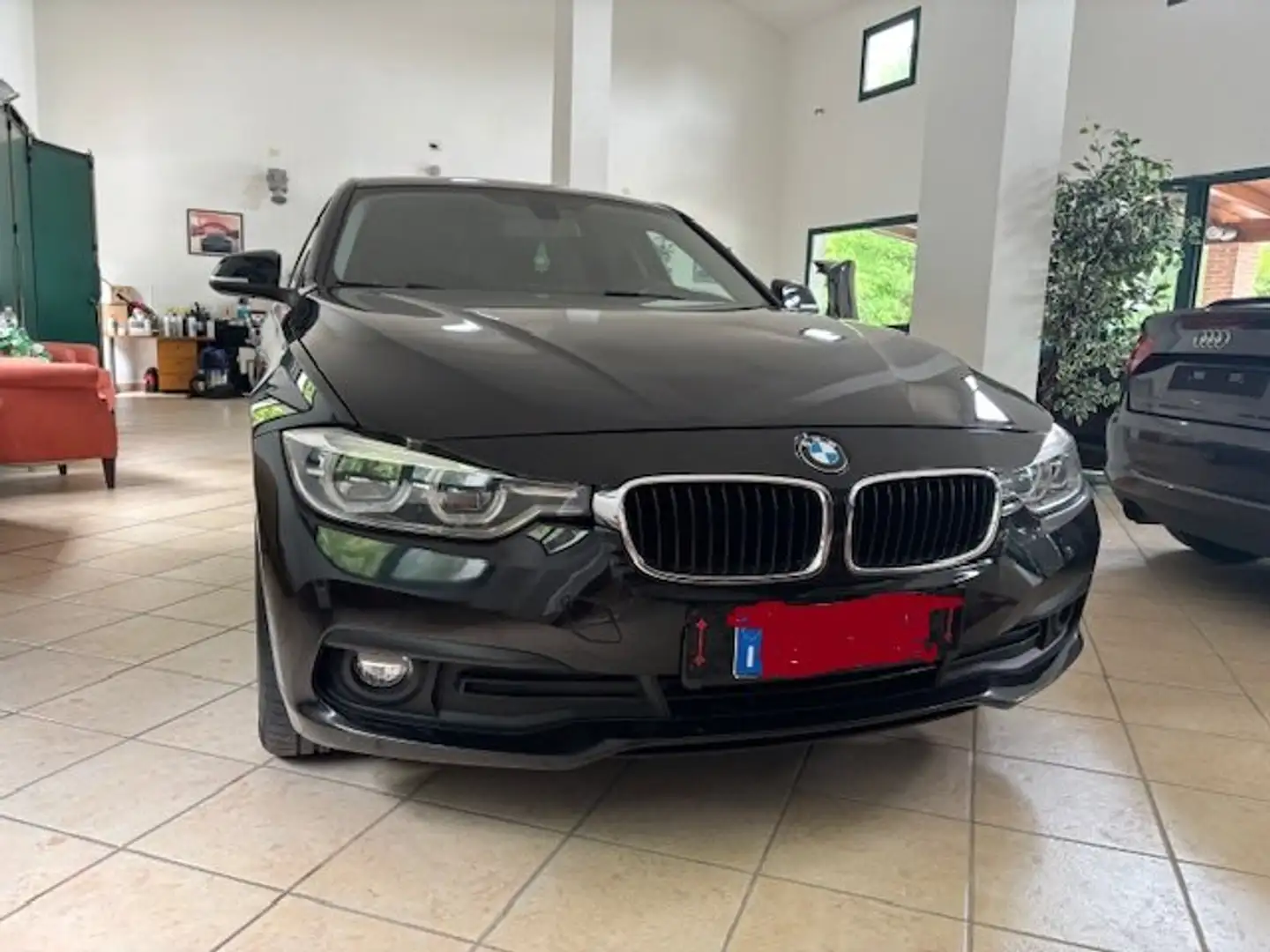 BMW 320 320d Touring xdrive Luxury auto  4x4  euro 6B Noir - 2