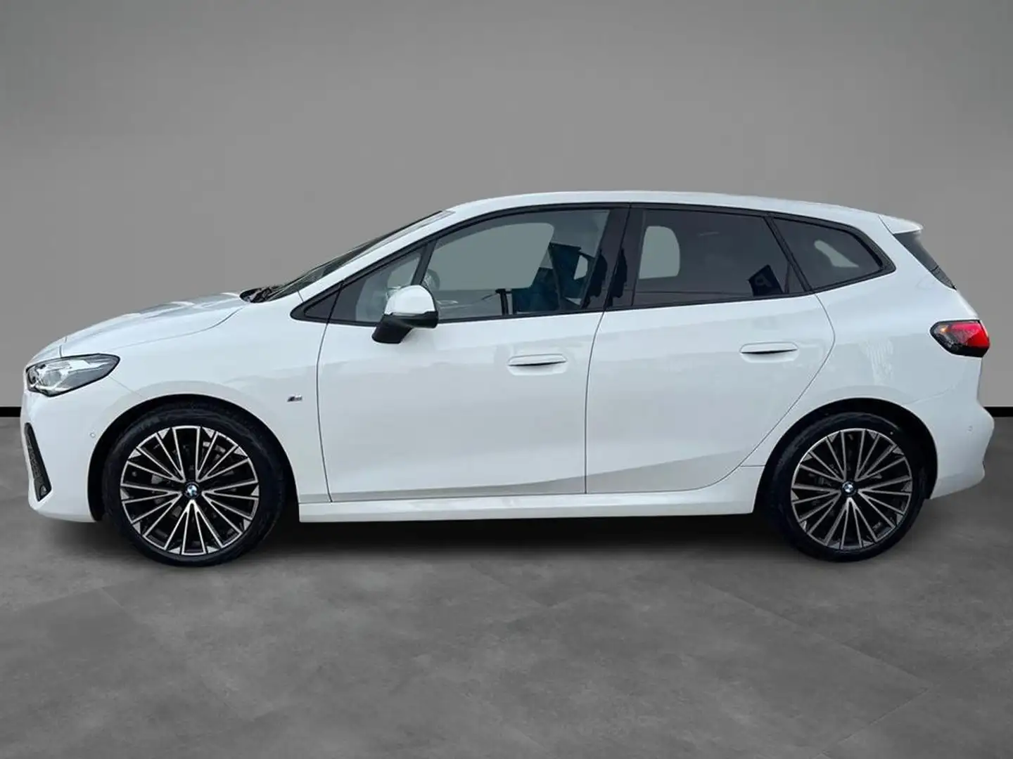 BMW 218 d Active Tourer Msport auto Bianco - 2