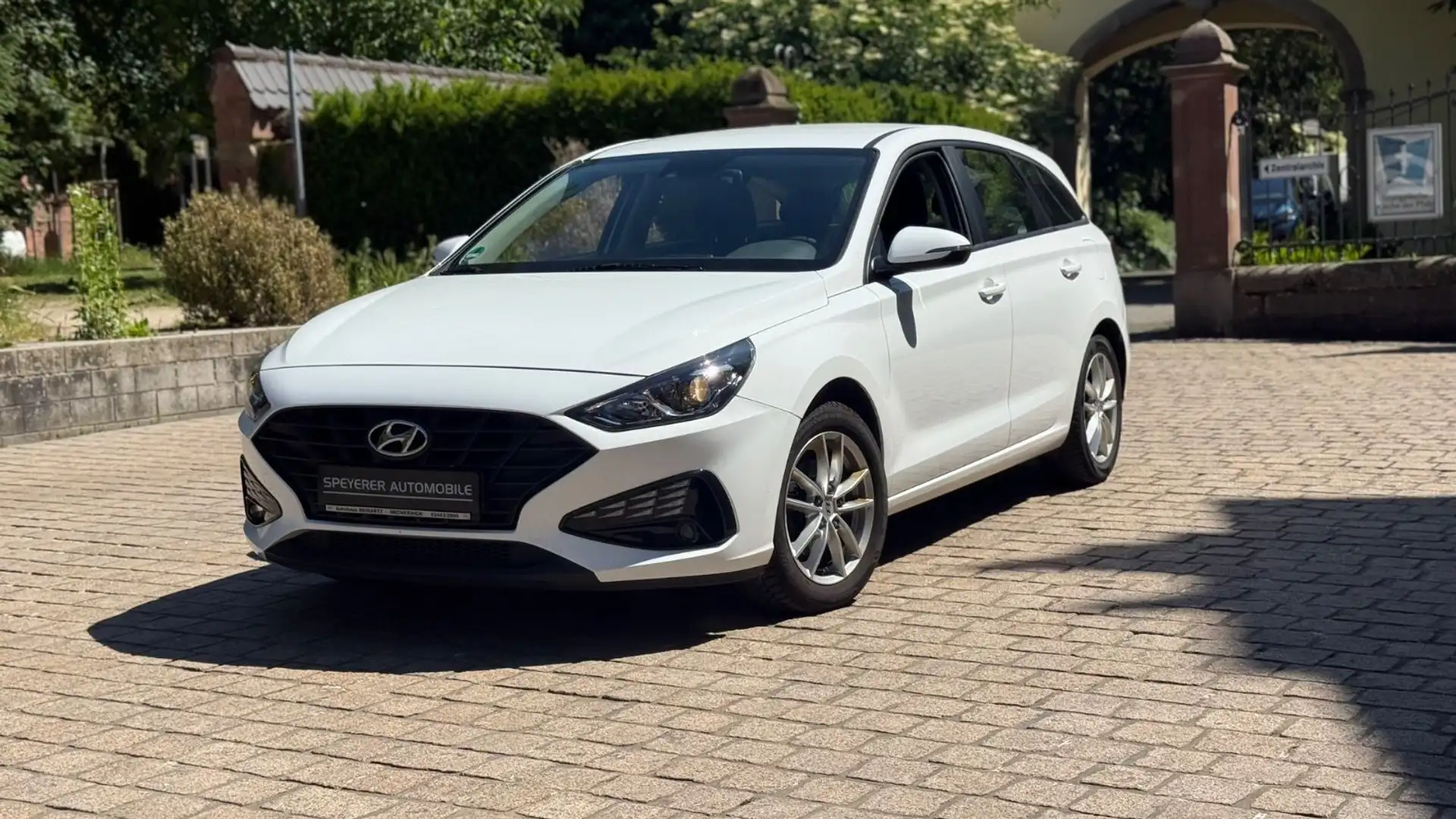 Hyundai i30 cw Pure|1.HAND|KLIMA|TEMPOMAT|LM| Blanc - 2