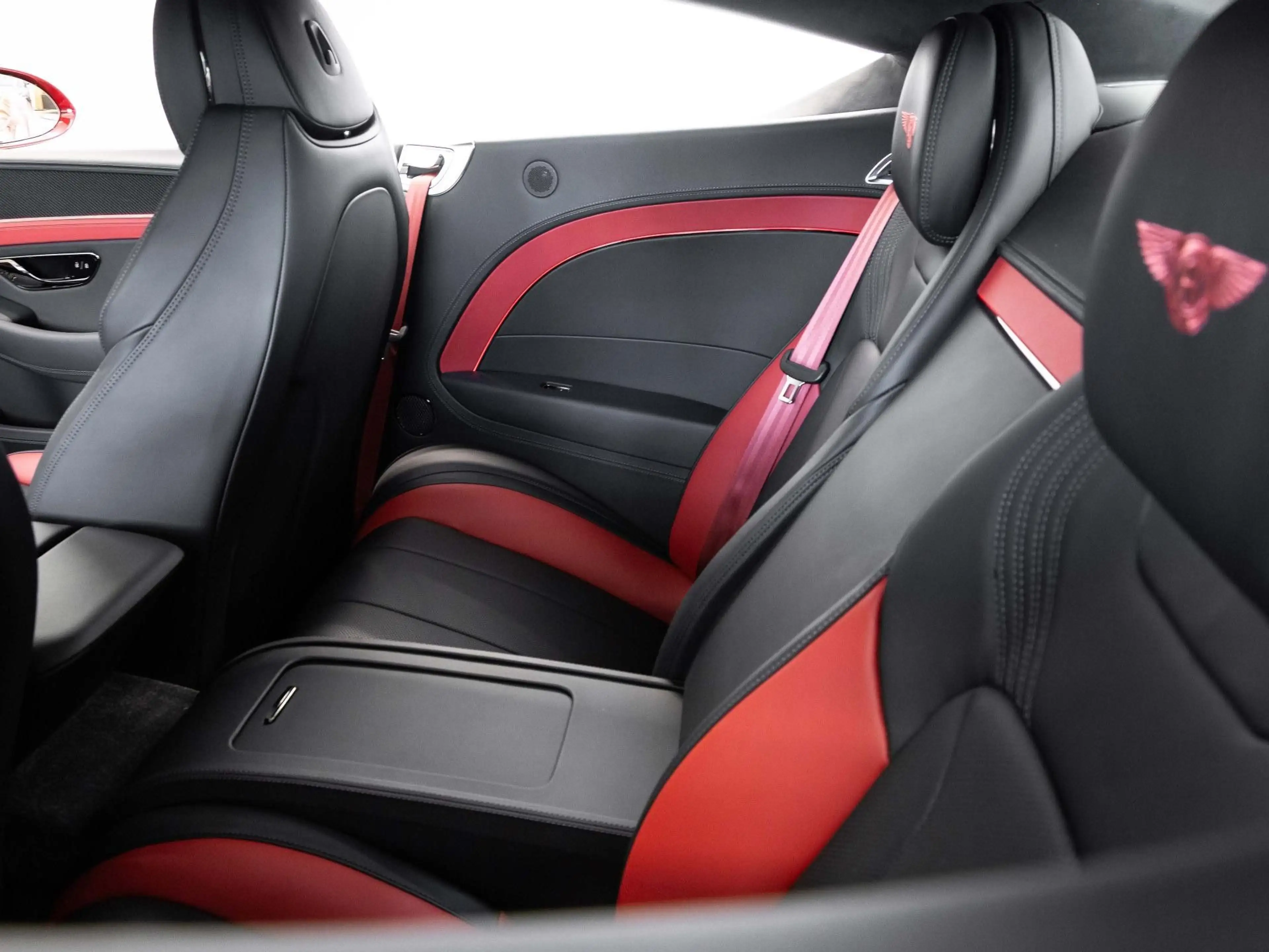 Bentley Continental GT S (MY26) Hybrid BENTLEY MANNHEIM — photo 9