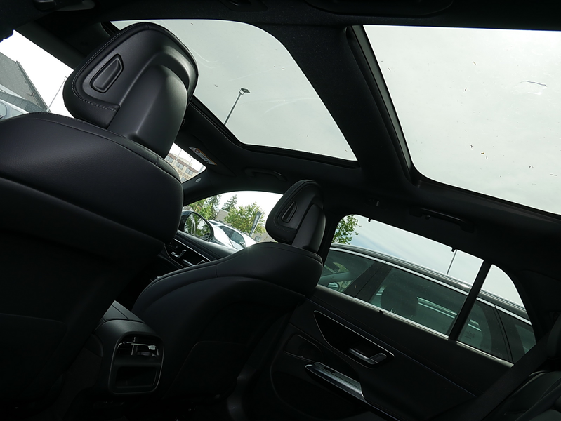 Mercedes-Benz E 450 d 4MATIC T-Modell AMG MBUX Night Ambiente — photo 13