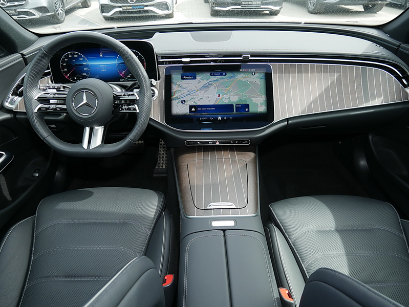 Mercedes-Benz E 450 d 4MATIC T-Modell AMG MBUX Night Ambiente — photo 8