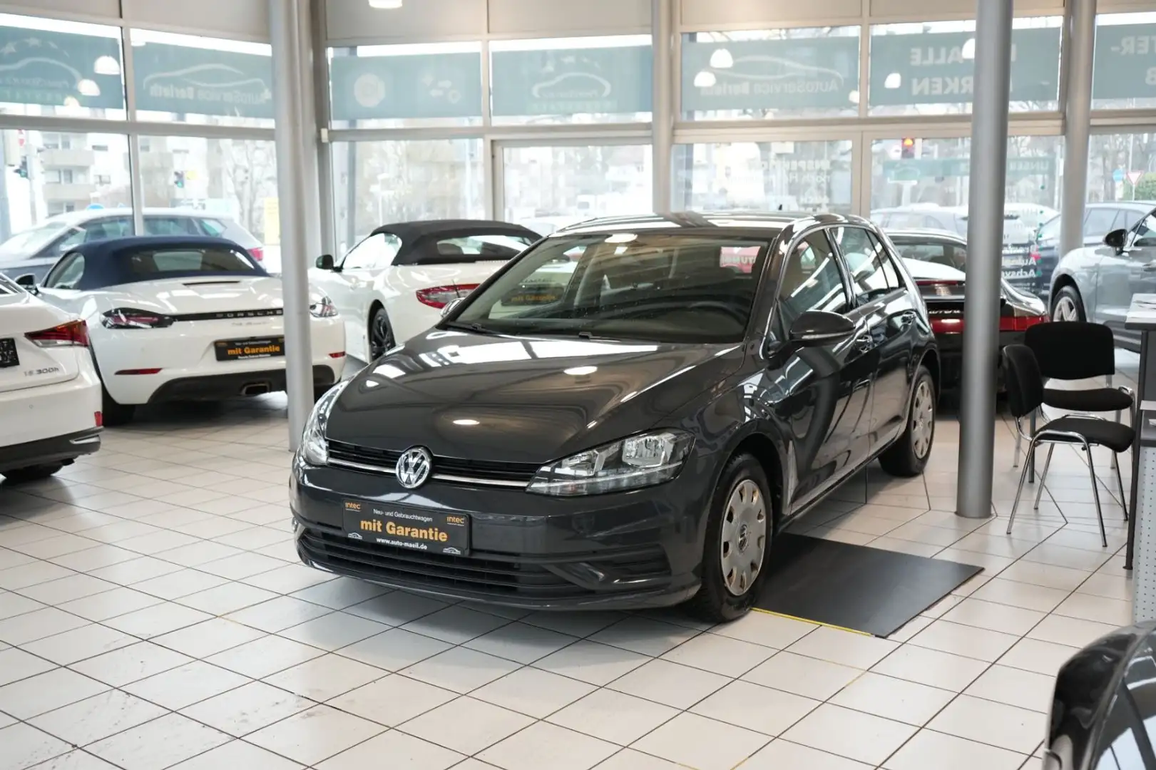 Volkswagen Golf VII Lim. Trendline BMT/Start-Stopp *.Hd Grau - 2