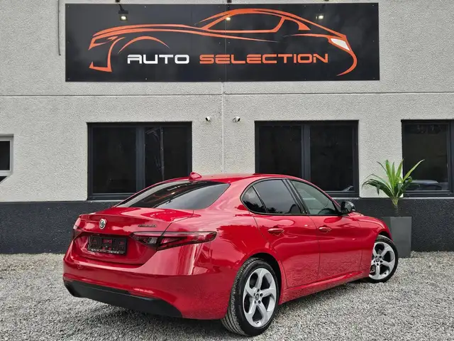 Alfa Romeo Giulia view 2