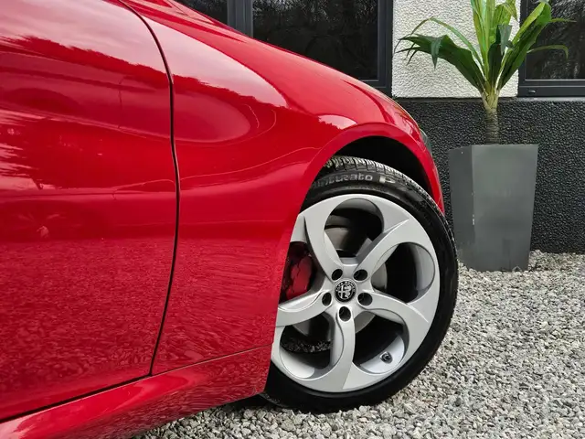 Alfa Romeo Giulia view 15
