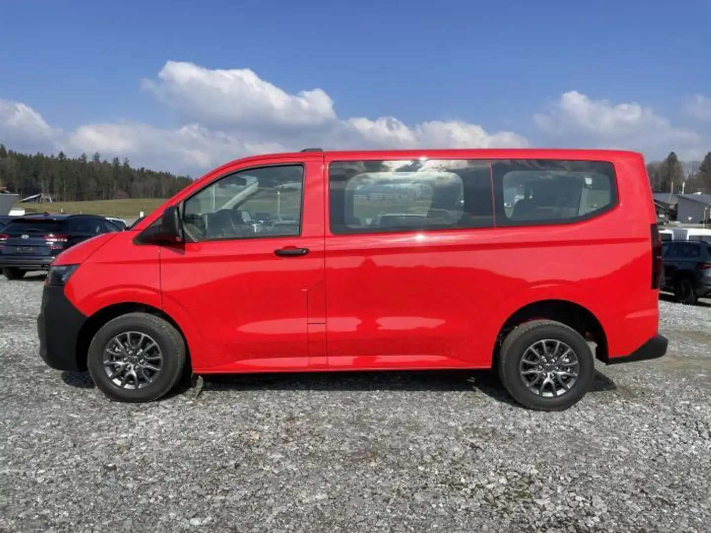 Volkswagen T7 Caravelle kurzer Radstand (kurzer Radstand) 2.0 TDI 110kW... Rot - 2