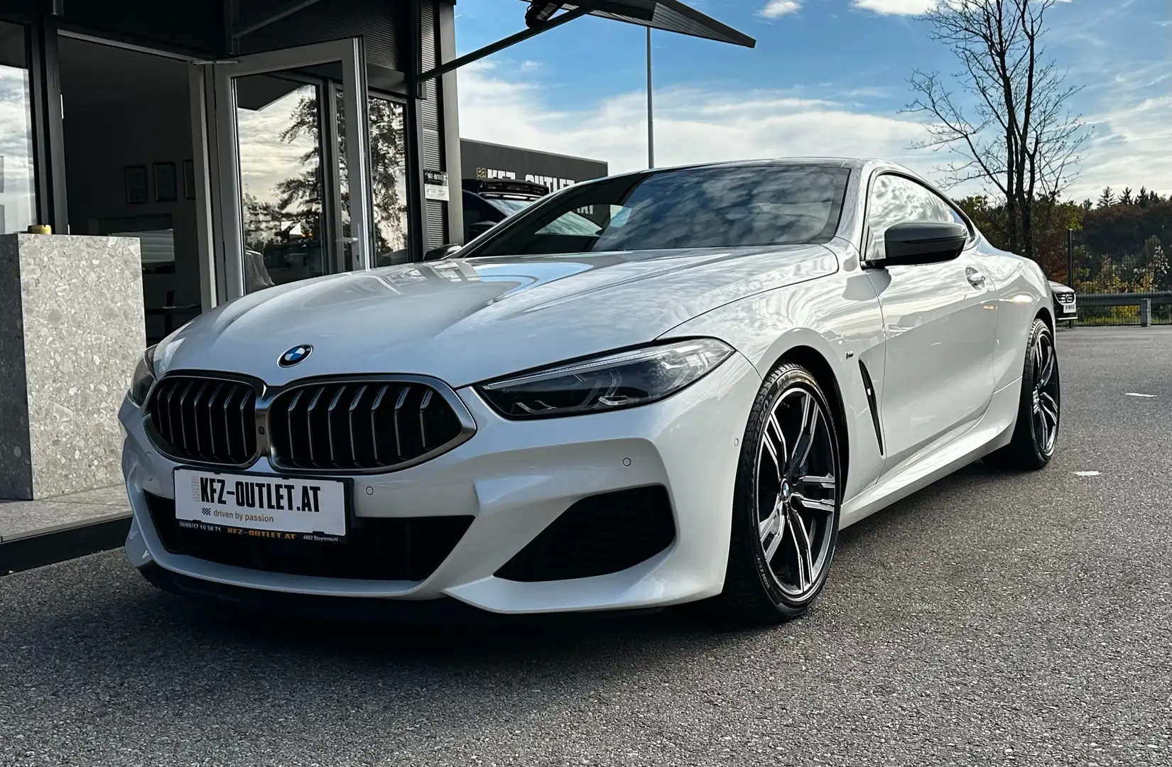 BMW M850 i xDrive*Individual*Gestik*360°*ACC*H&K*HUD* Blanco - 1