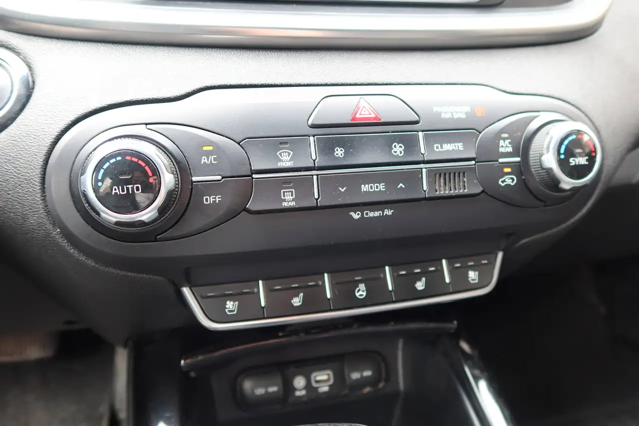 Kia Sorento снимка Kia Sorento