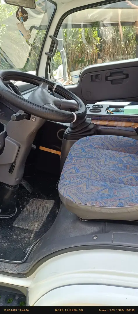 Nissan Cabstar cassone fisso,portata 25 quintali,patente C - 2