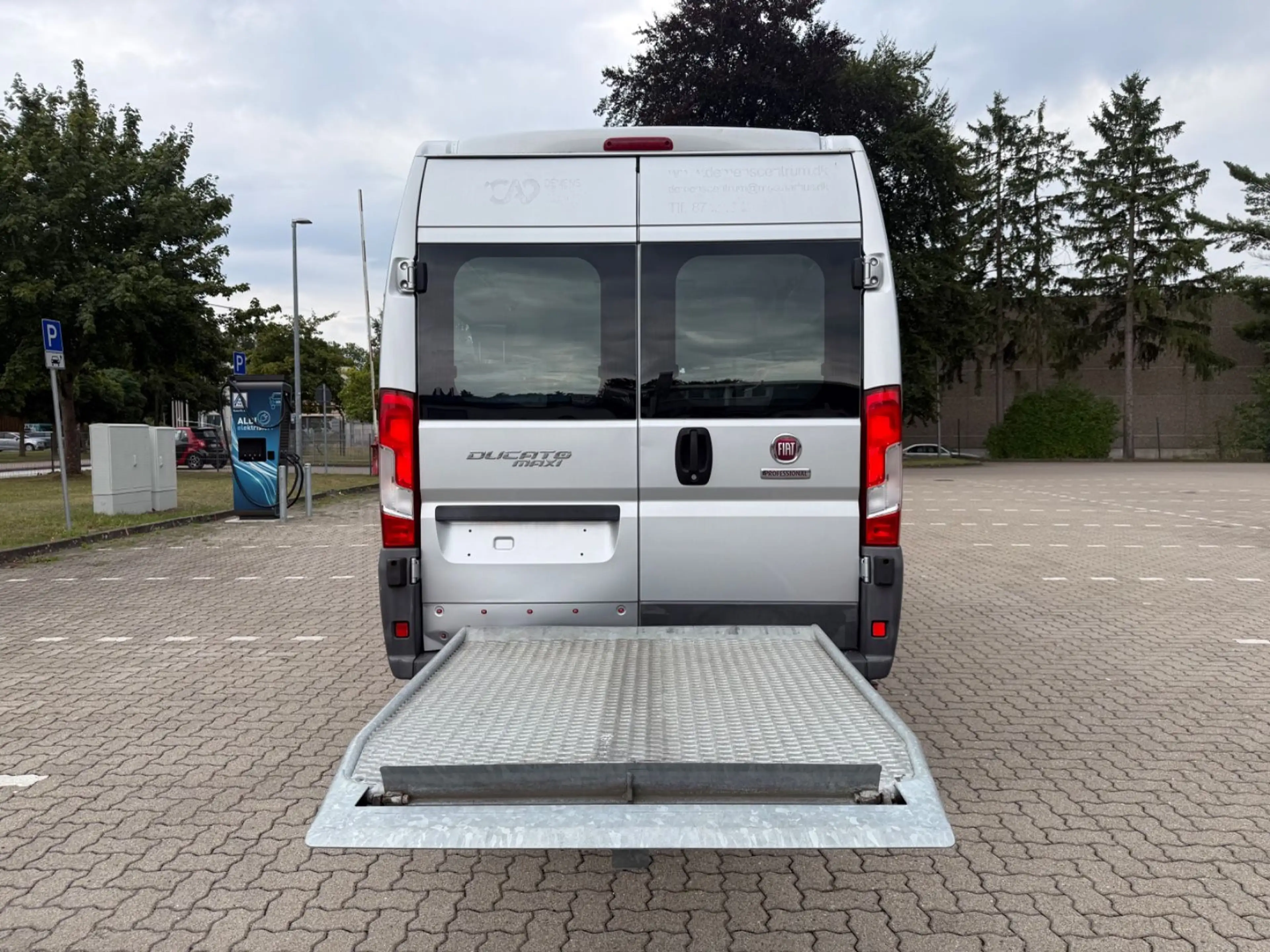 Fiat Ducato 2,3 MJT Bus 9-Sitzer Rollstuhl Behinderte — photo 12