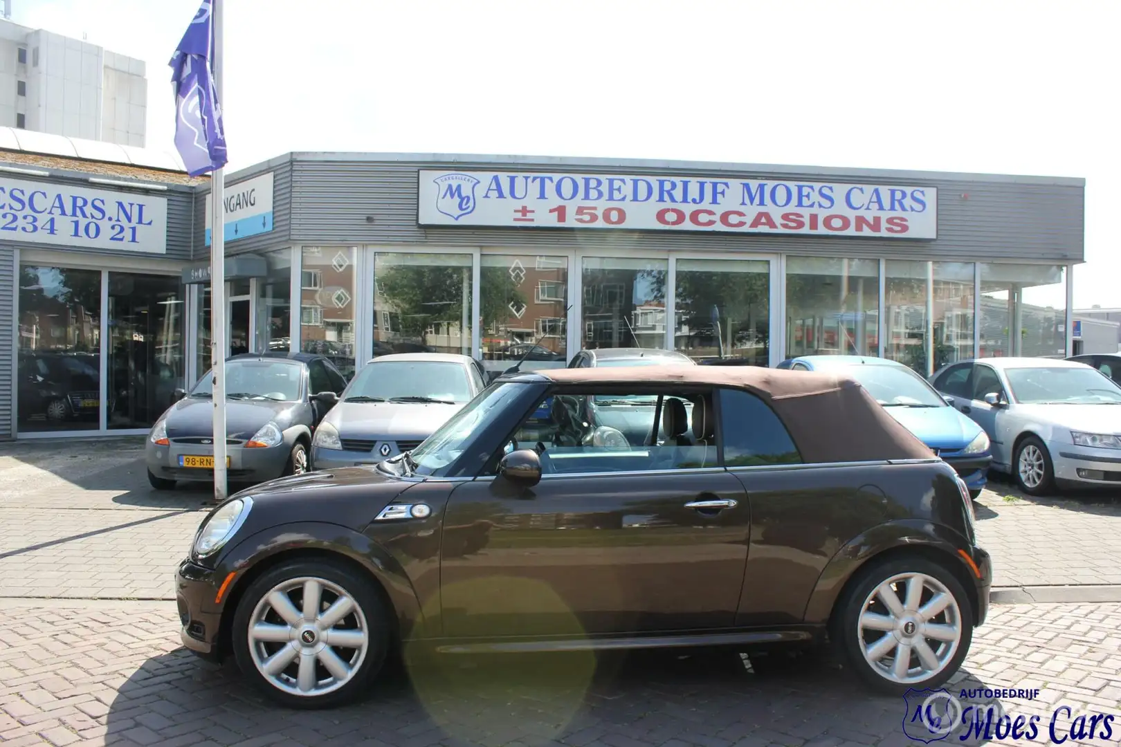 MINI Cooper Cabrio 1.6 Pepper Airco / Cruise / Leder / Xenon Hnědá - 1