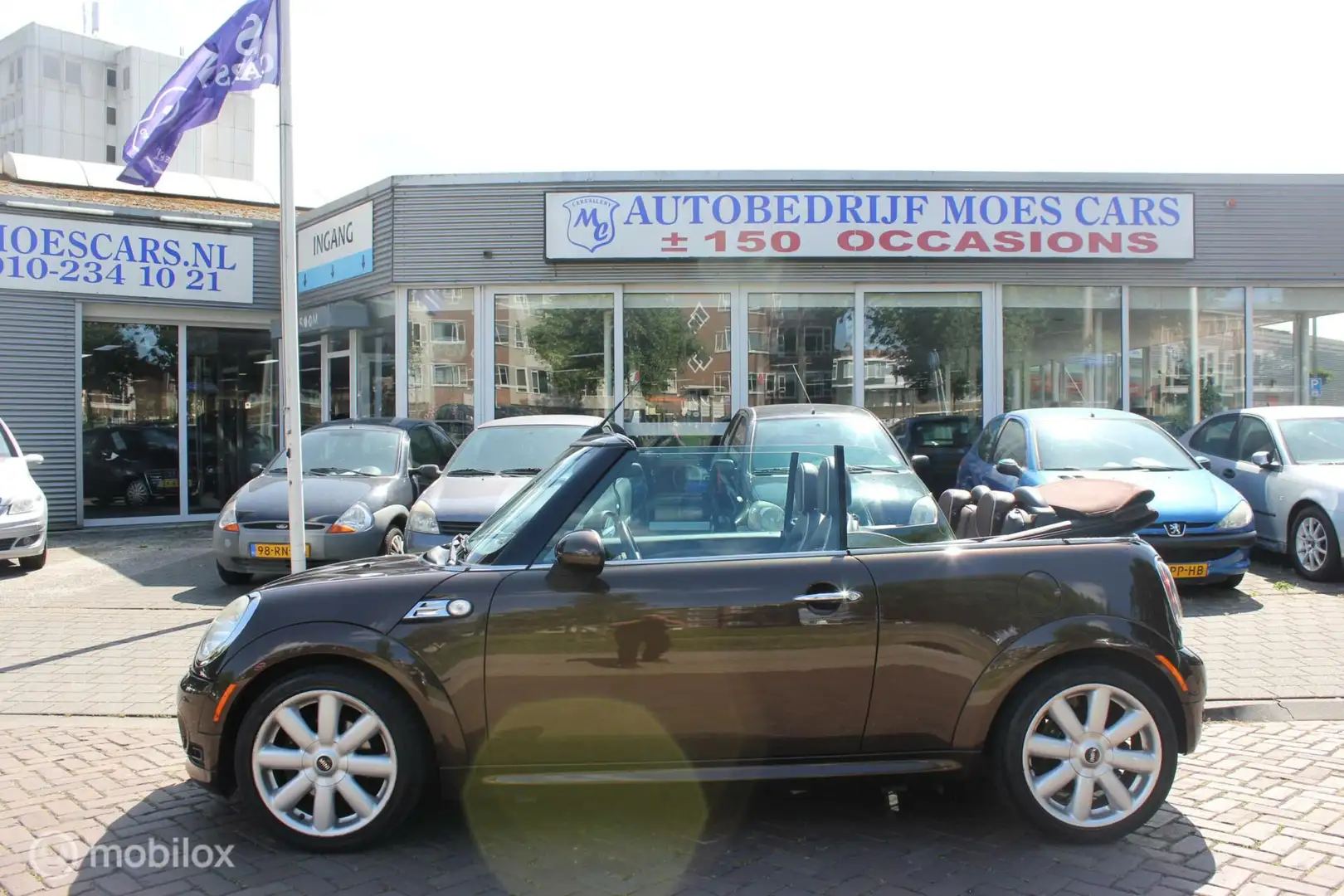 MINI Cooper Cabrio 1.6 Pepper Airco / Cruise / Leder / Xenon Hnědá - 2