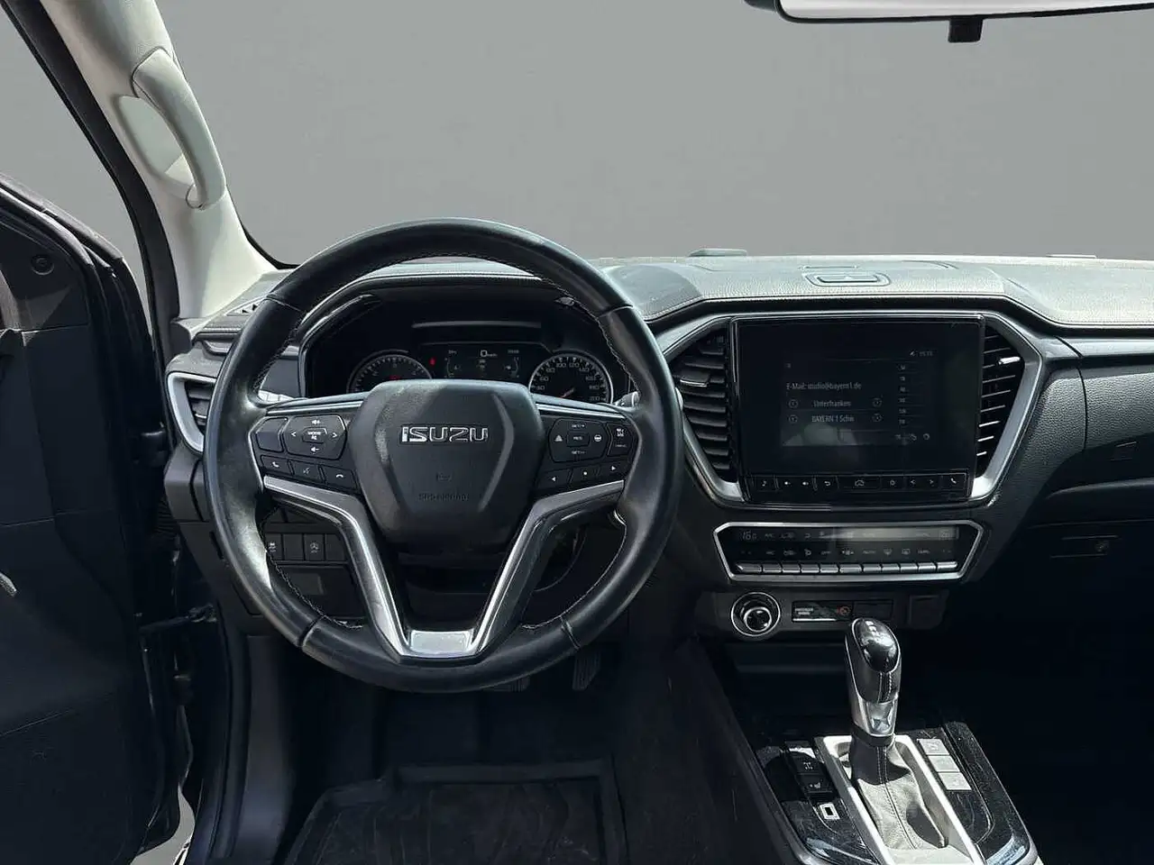 Isuzu D-Max 2022 — фото 13