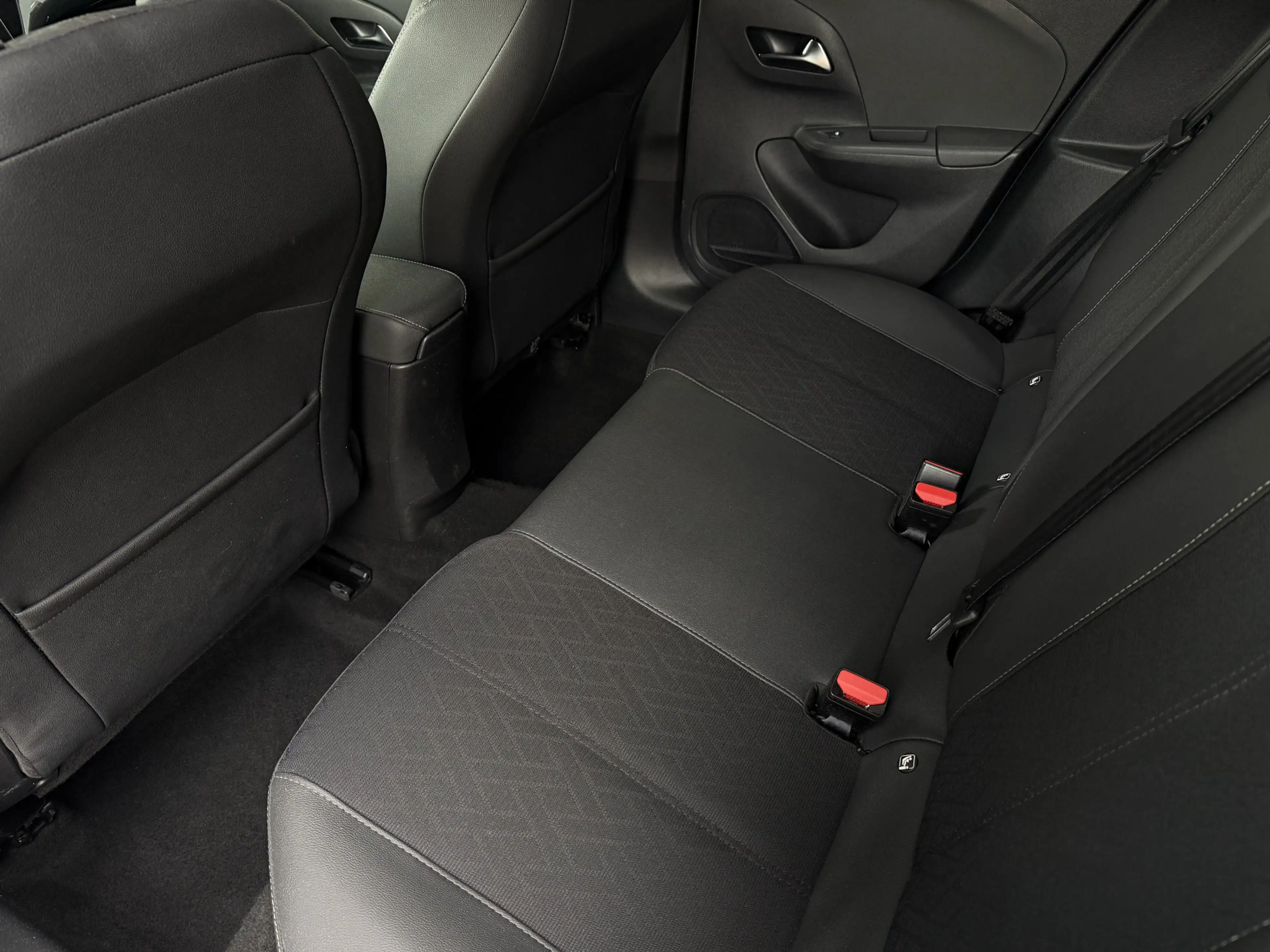 Opel Corsa-e Elegance 50 kWh | SOH 100% | 16 inch velgen | appl — photo 14