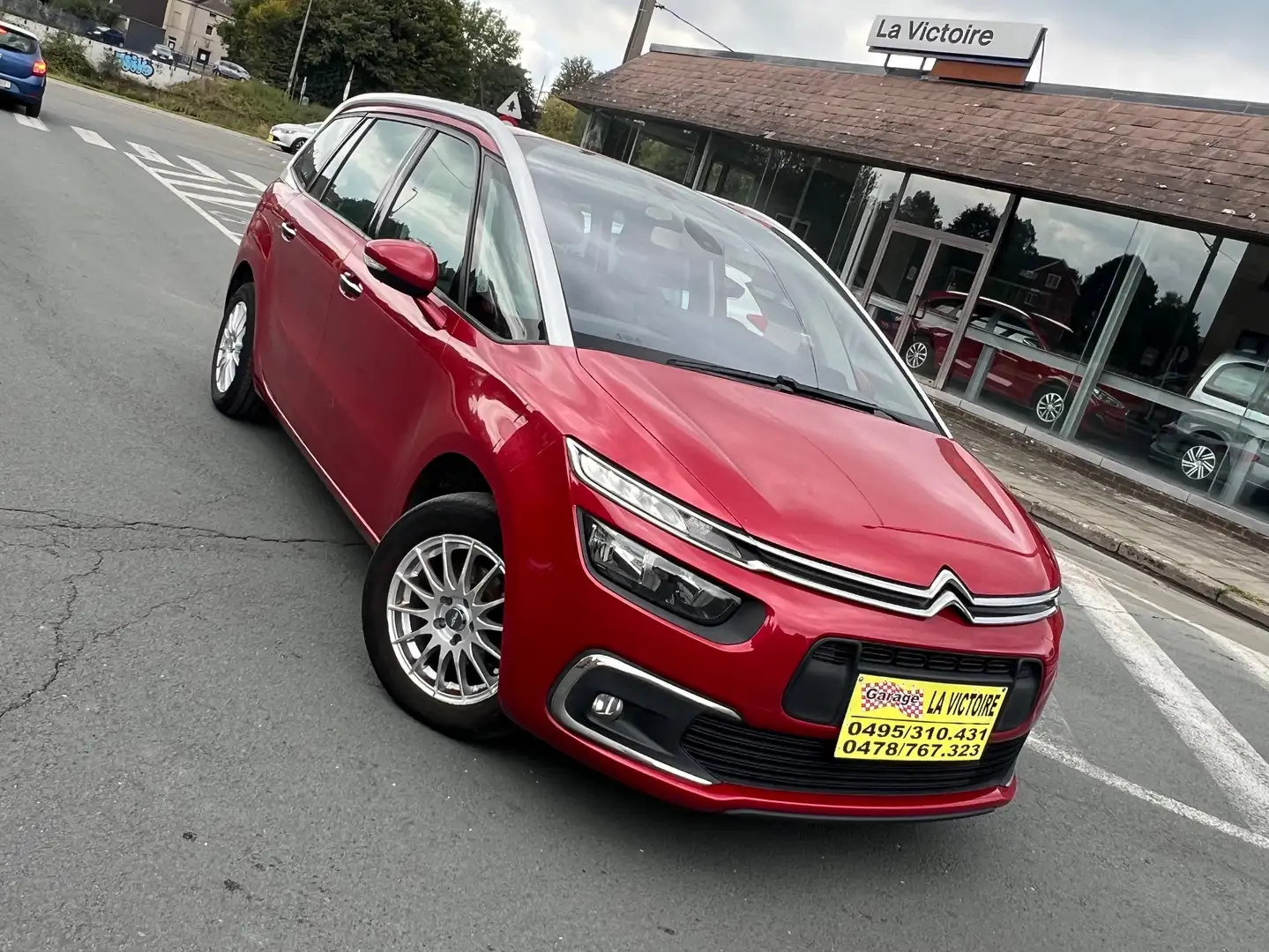 Citroen Grand C4 Picasso Grand C4 Picasso 1.6 HDi 7 PLACES /GPS/Caméra Rouge - 2