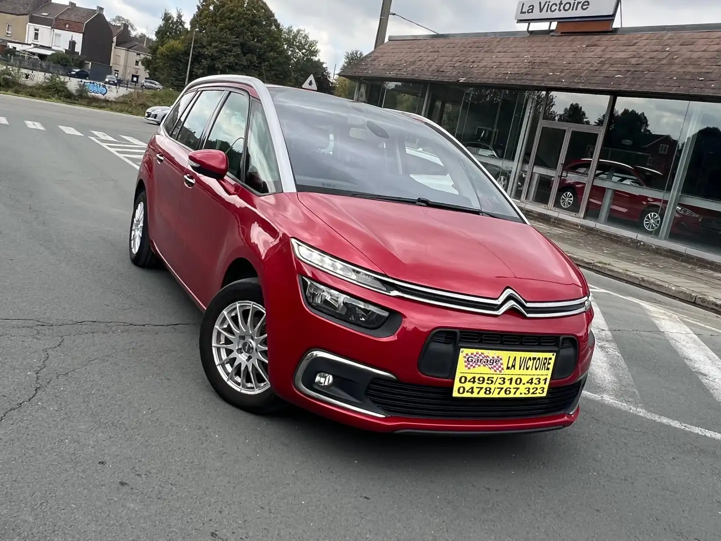 Citroen Grand C4 Picasso Grand C4 Picasso 1.6 HDi 7 PLACES /GPS/Caméra Rouge - 1