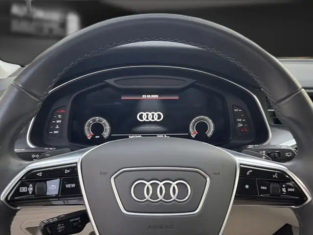 Audi A6 view 14