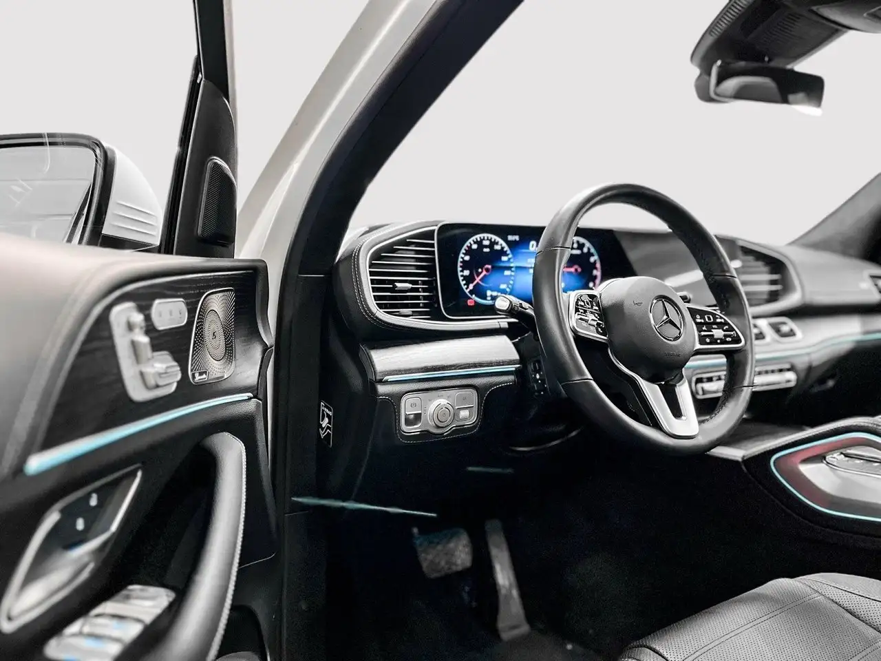 Mercedes-Benz GLE снимка Mercedes-Benz GLE