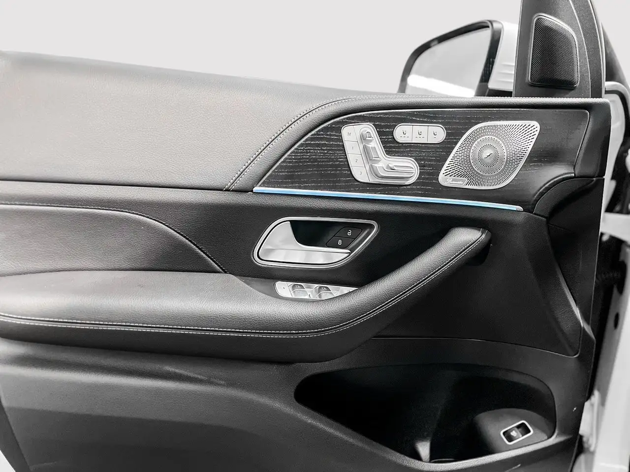 Mercedes-Benz GLE снимка Mercedes-Benz GLE