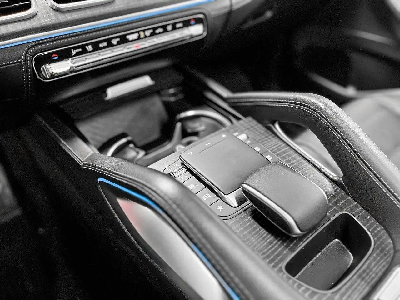 Mercedes-Benz GLE снимка Mercedes-Benz GLE