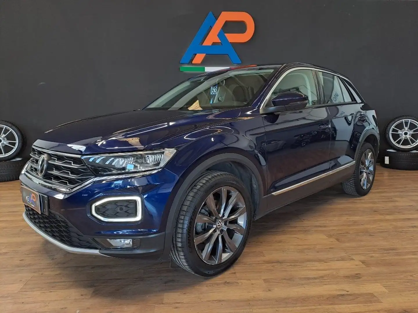 Volkswagen T-Roc 1.6 TDI SCR Advanced BlueMotion Technology Blu/Azzurro - 1
