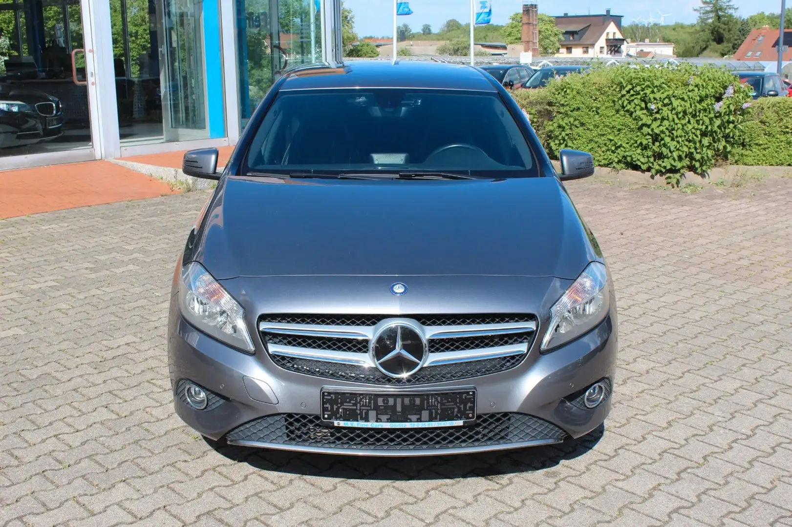 Mercedes-Benz A 180 A -Klasse Grau - 2