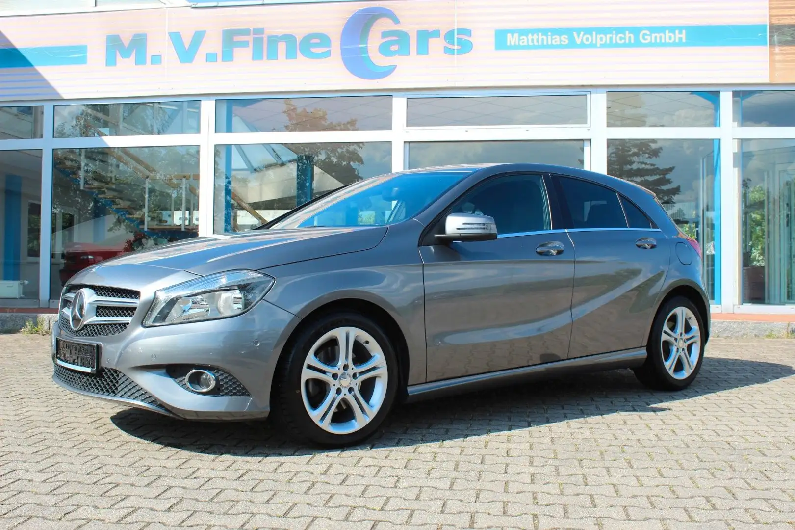Mercedes-Benz A 180 A -Klasse Grau - 1