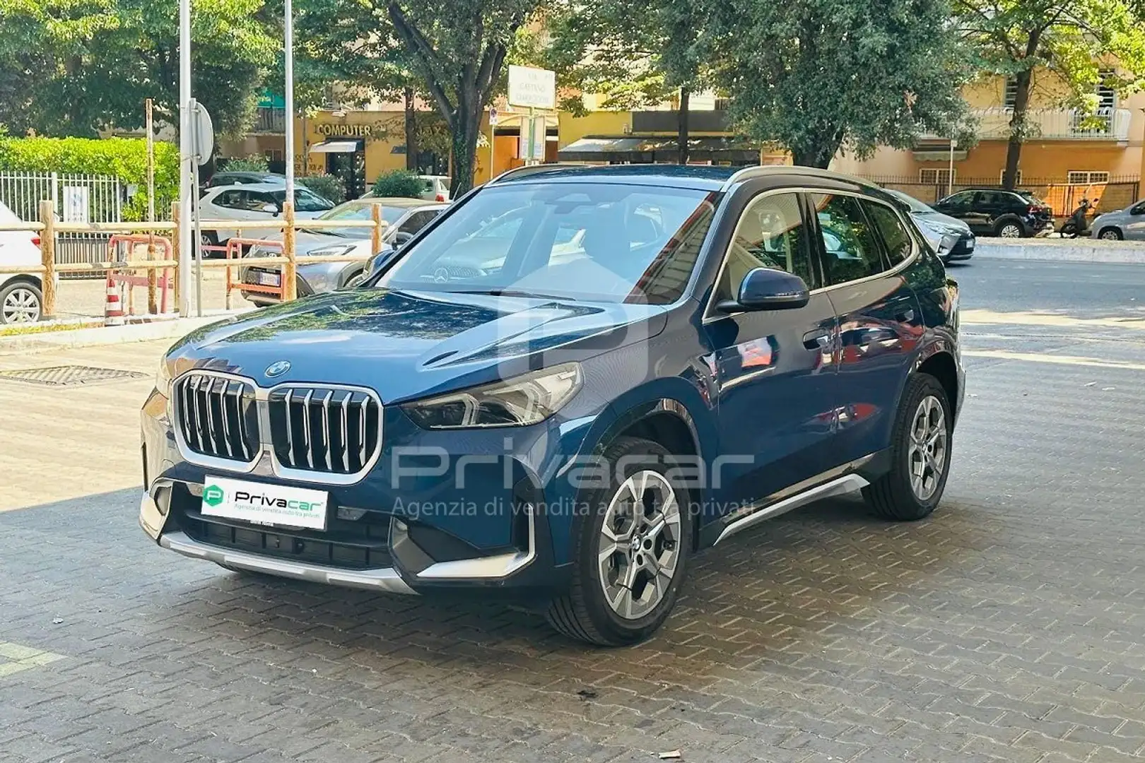 BMW X1 X1 sDrive 18i Bleu - 1