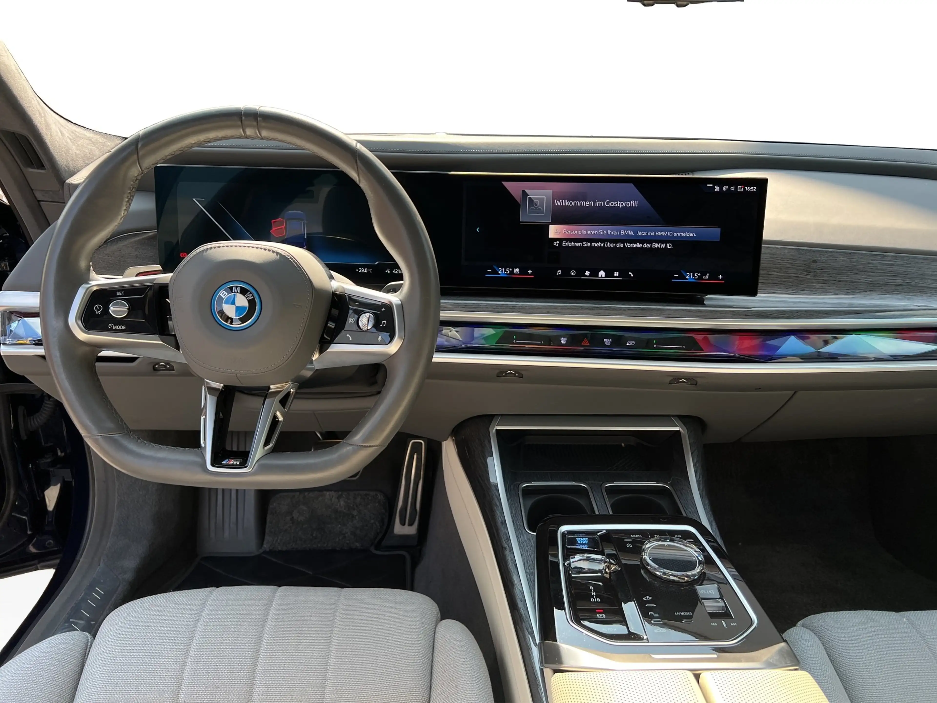 BMW i7 xDrive60 M Sportpaket — photo 2