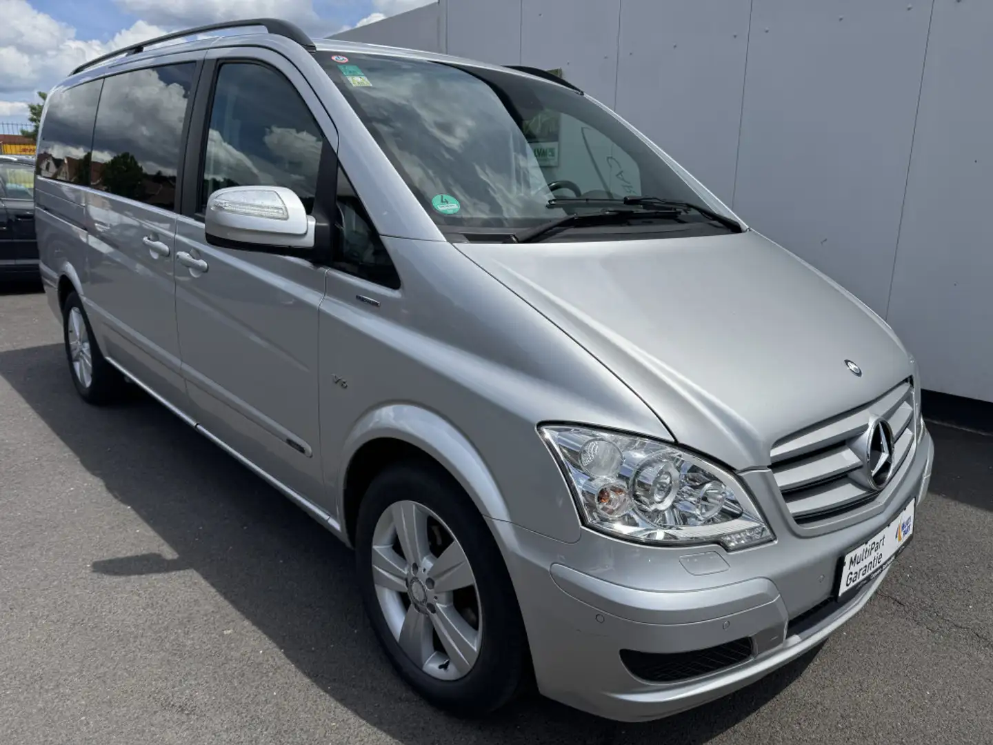 Mercedes-Benz Viano 3.0 CDI Trend Edition lang| STANDHEIZUNG| Silber - 2