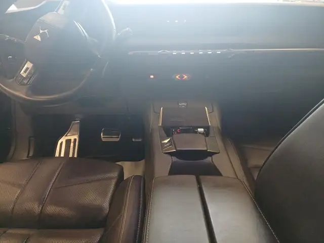 DS Automobiles DS 4 view 12