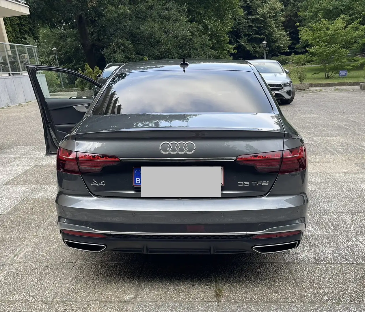 Audi A4 35 TFSI S tronic line - 2