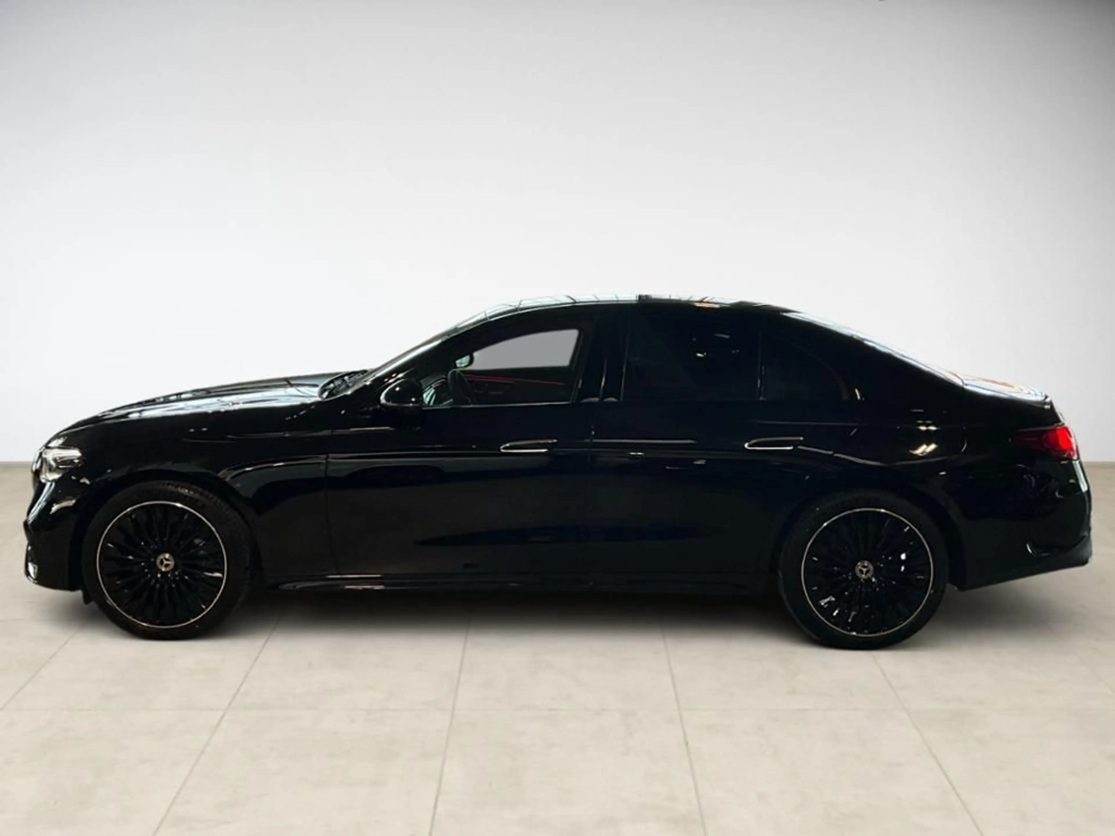Mercedes-Benz E 300 de AMG 360 ACC AUT Fernlichtass. Kam. LED — photo 5