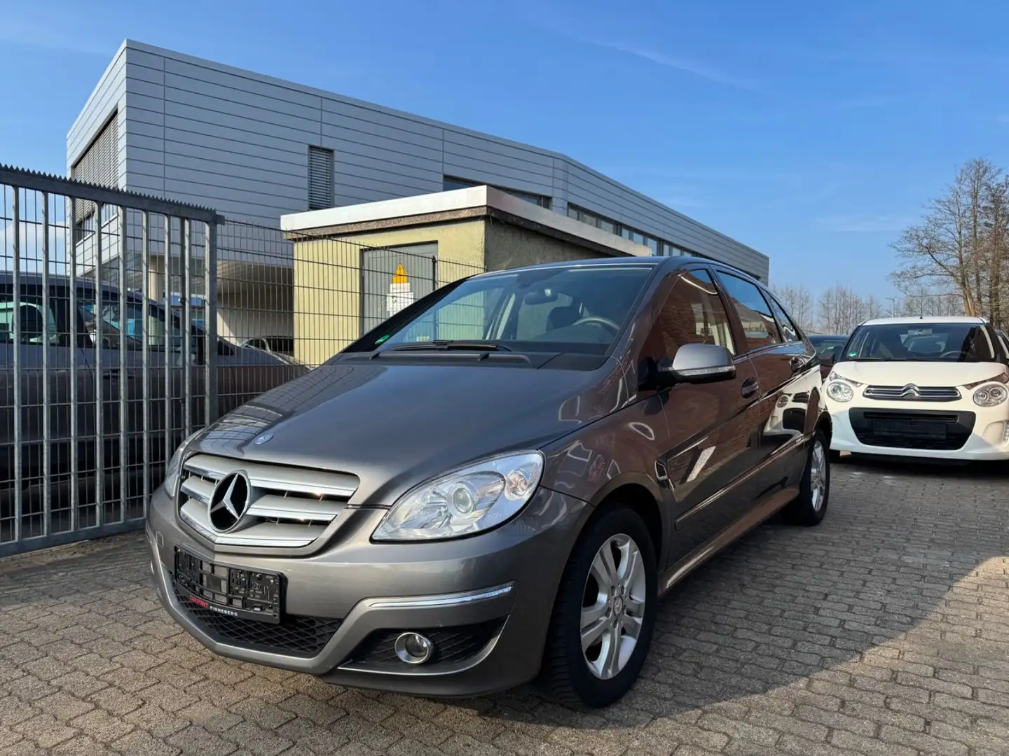 Mercedes-Benz B 170 B -Klasse B 170 SITZHEIZ. FREISPRECH KLIMA Gri - 2
