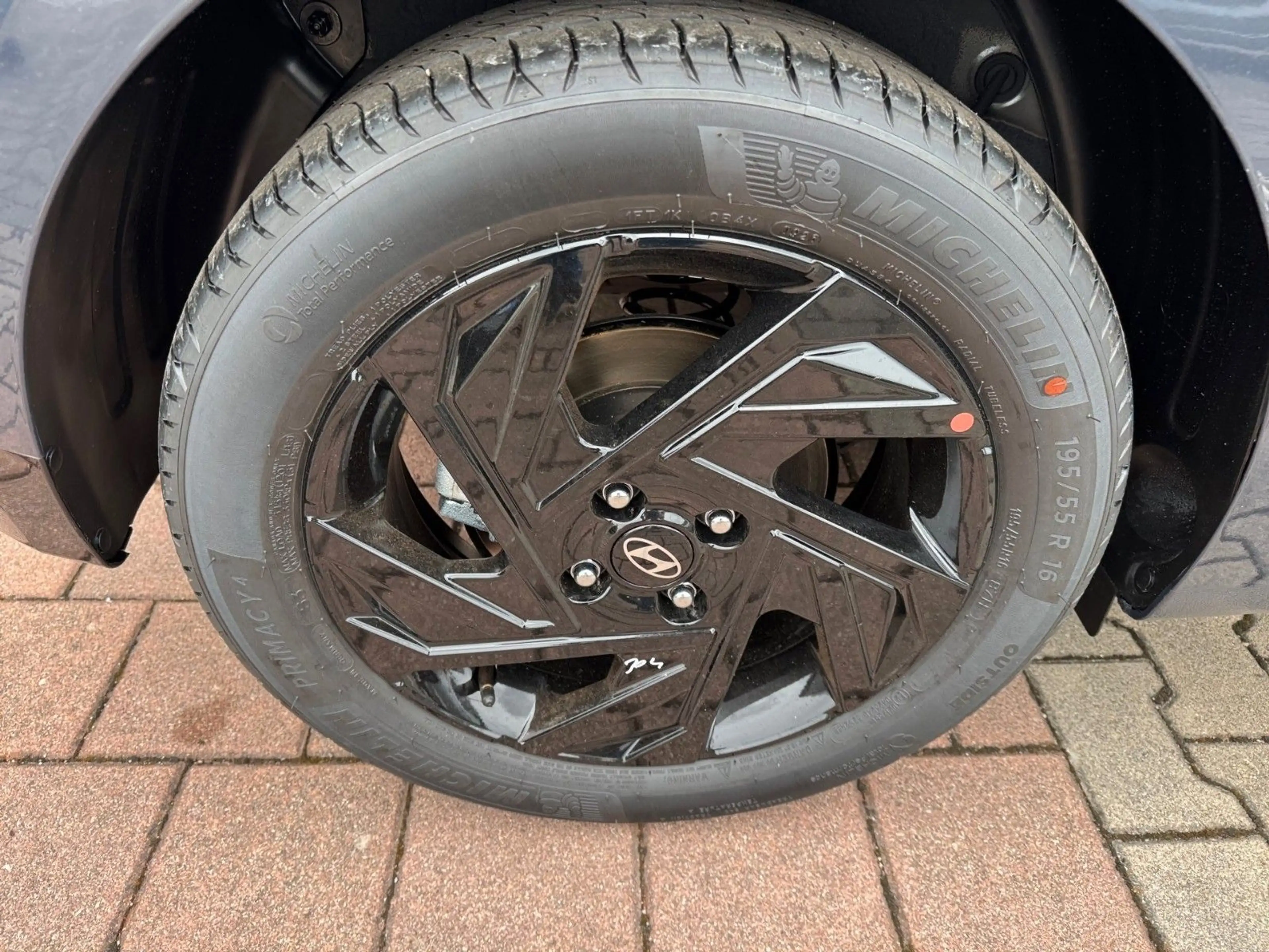 Hyundai i20 DCT Blackline — photo 15