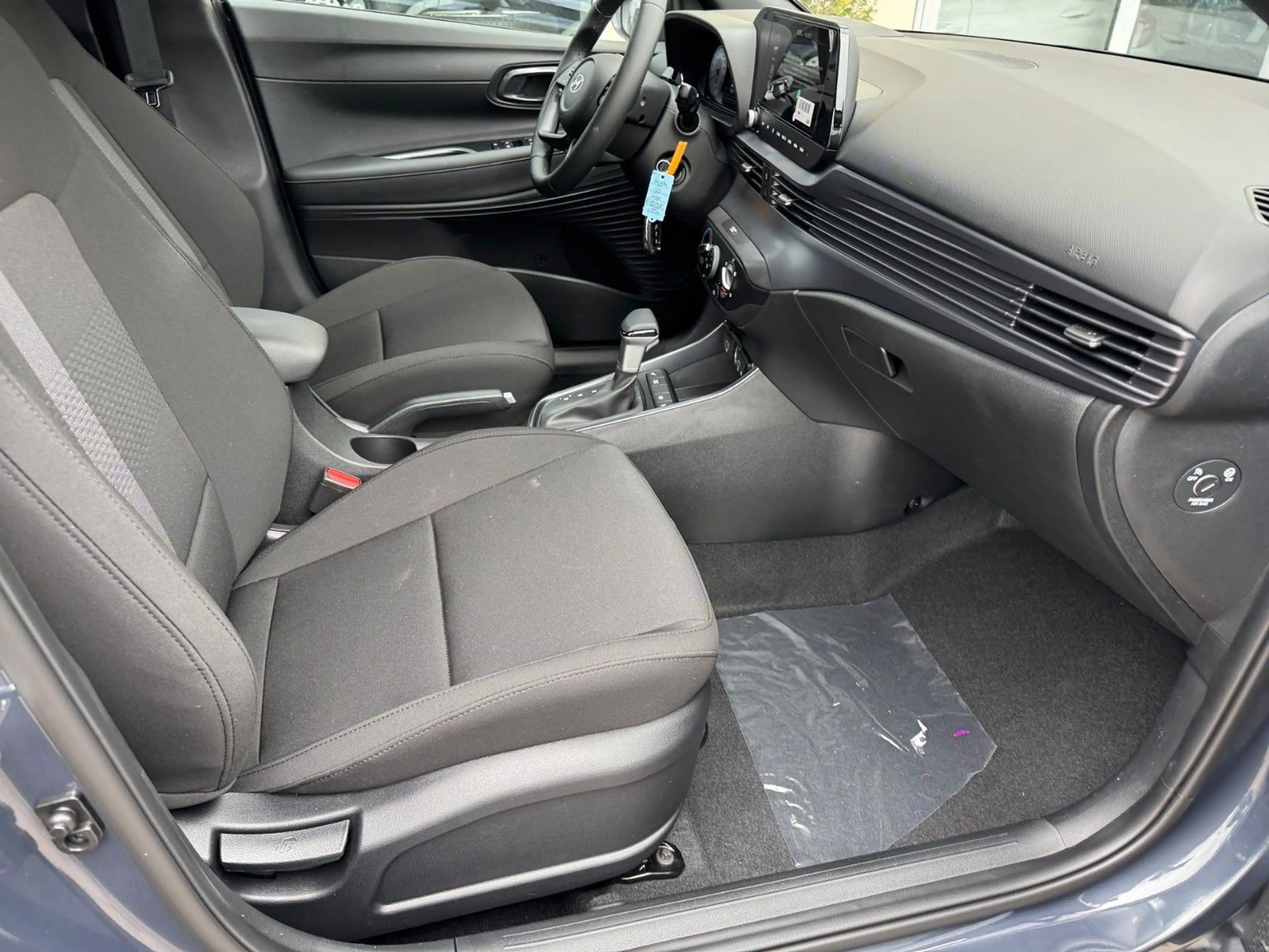 Hyundai i20 DCT Blackline — photo 13