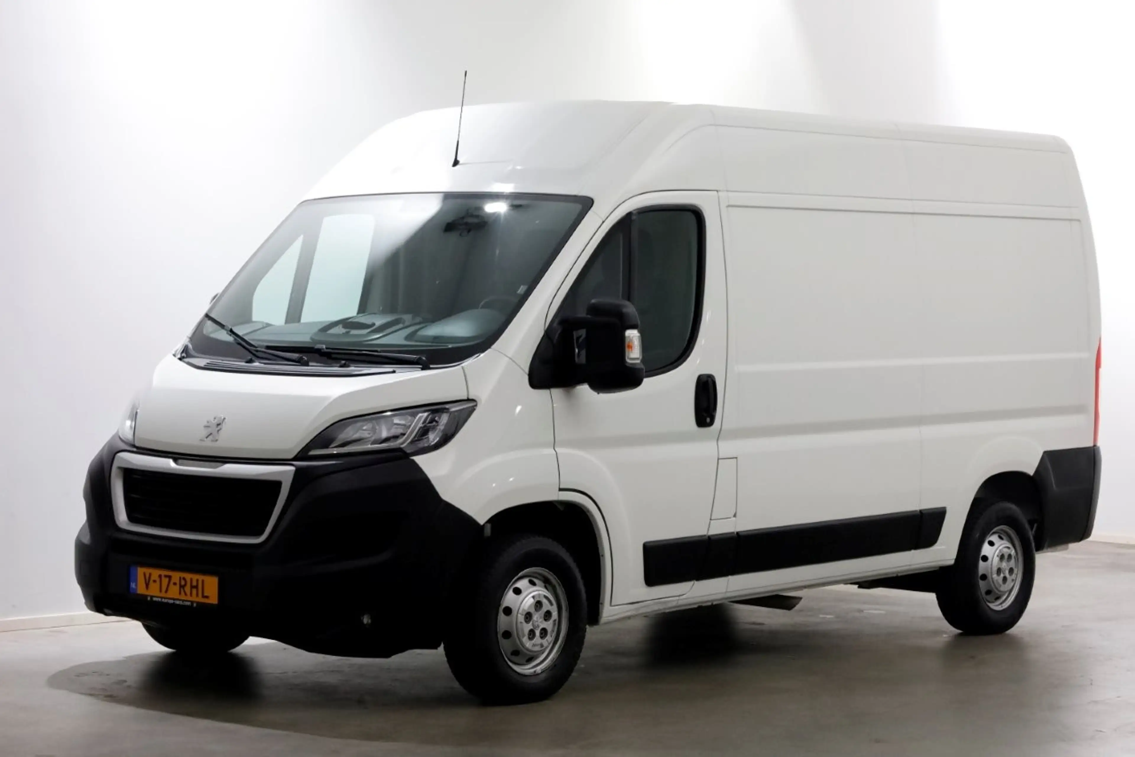 Peugeot Boxer 2.2 BlueHDi 120pk L2H2 Airco/Navi/Inrichting 07-20 — photo 8