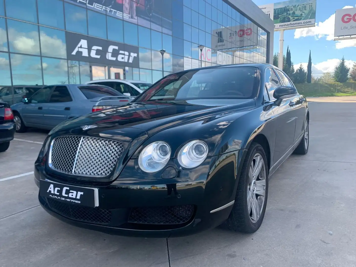 Bentley Flying Spur Mulliner 625 Negro - 2