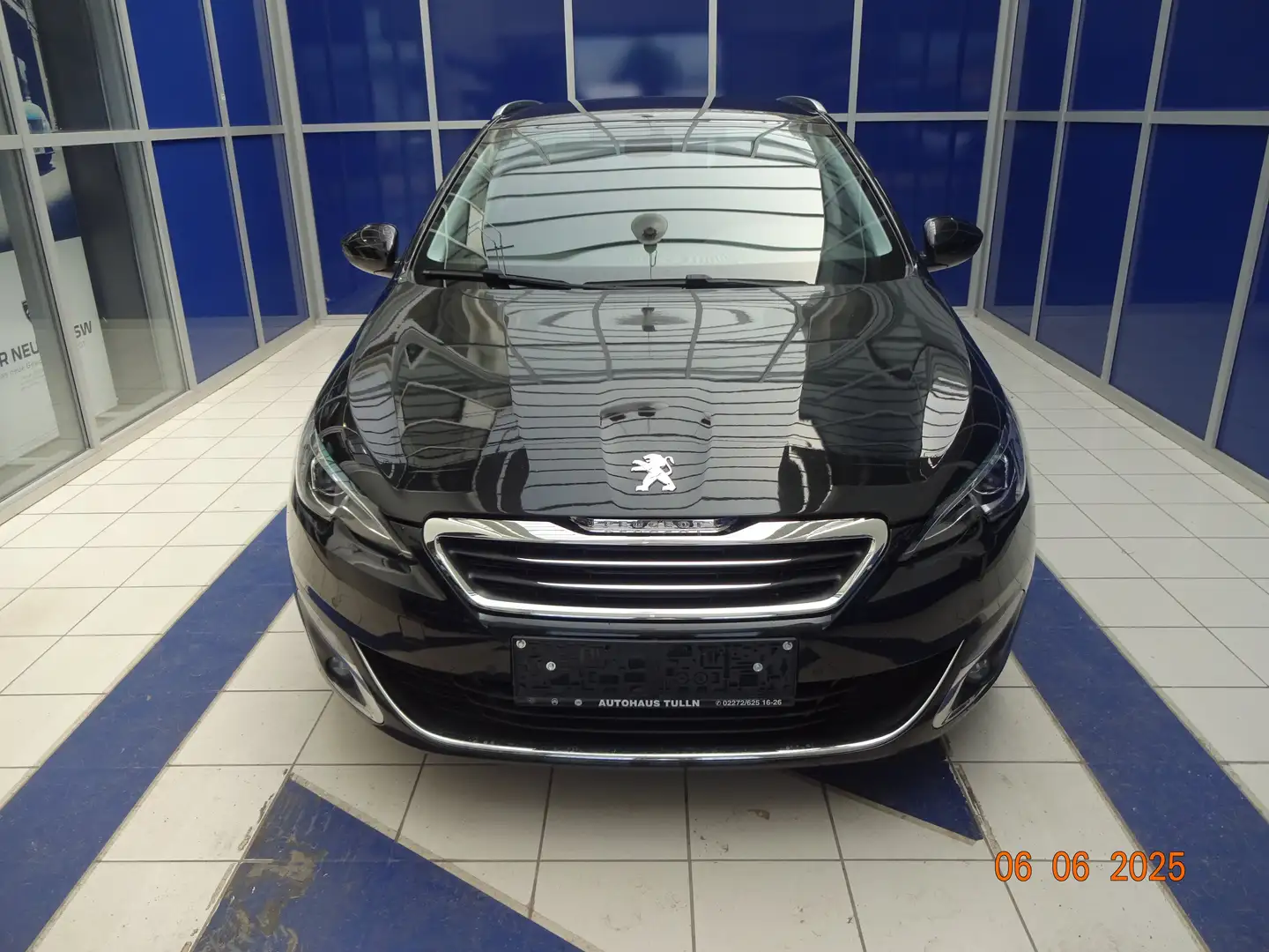 Peugeot 308 SW 1,6 BHDI  100 Allure S Schwarz - 2