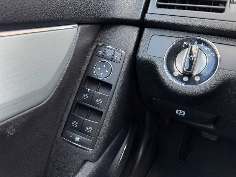 Mercedes-Benz C 200 K Avantgarde Schuifdak|Groot navi|PDC — photo 14