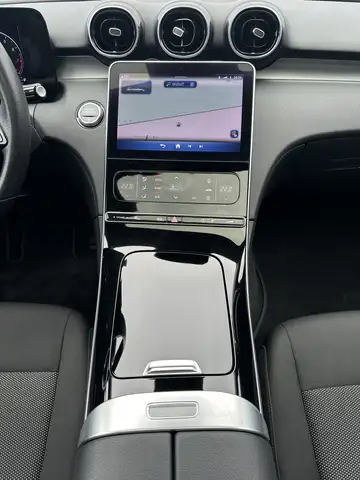 Mercedes-Benz C-Class view 13