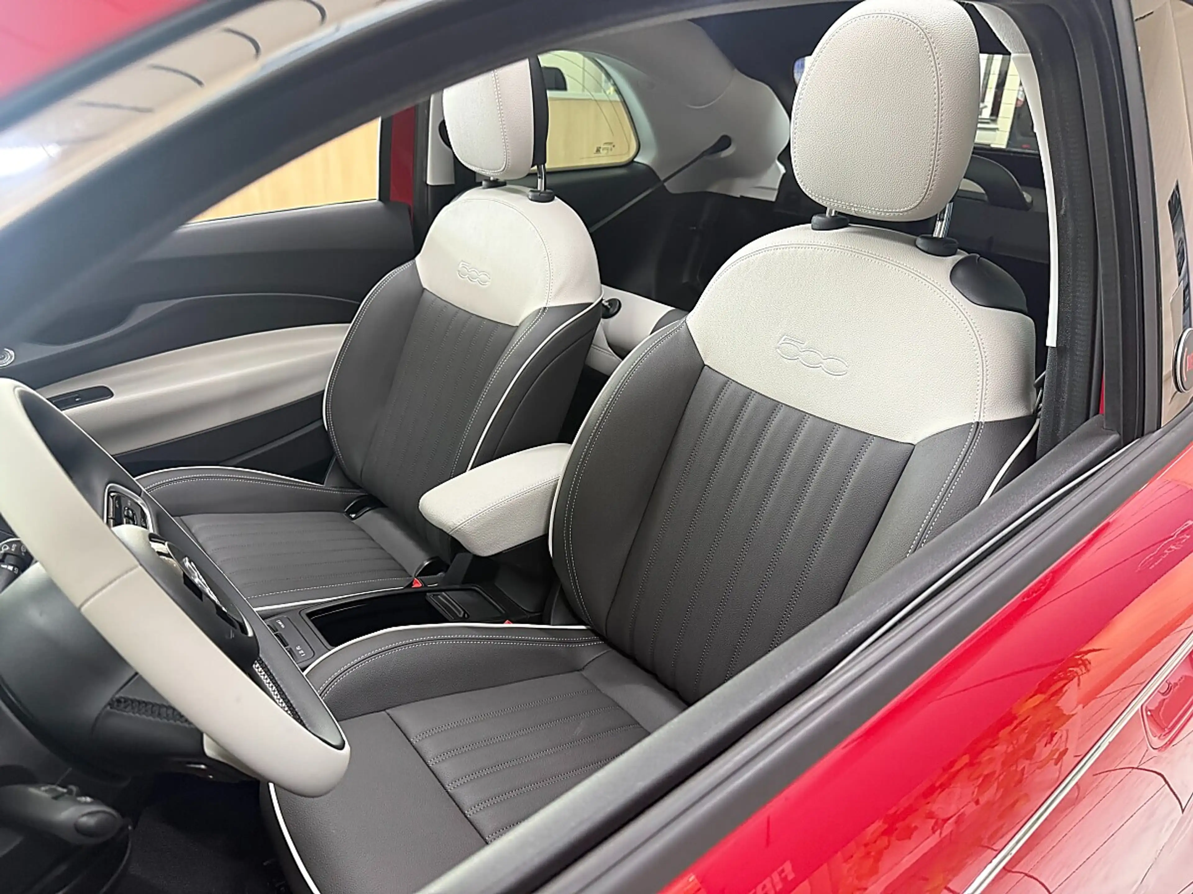 Fiat 500C Cabrio Hybrid La Prima — photo 7