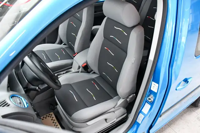 Volkswagen Caddy view 8