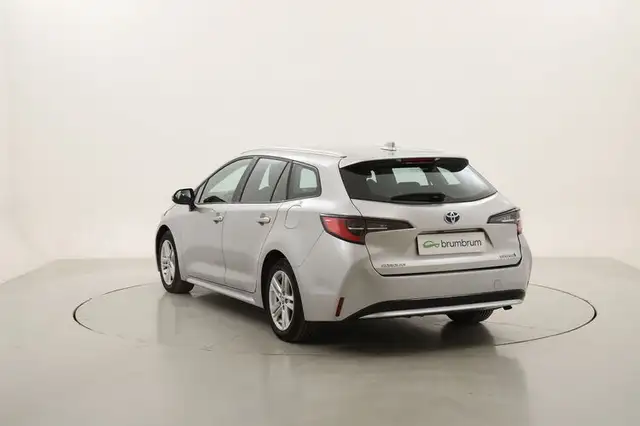 Toyota Corolla view 3