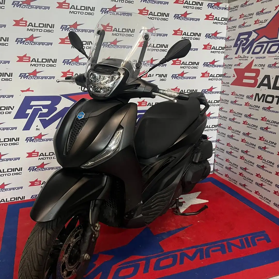 Piaggio Beverly 400 - 1