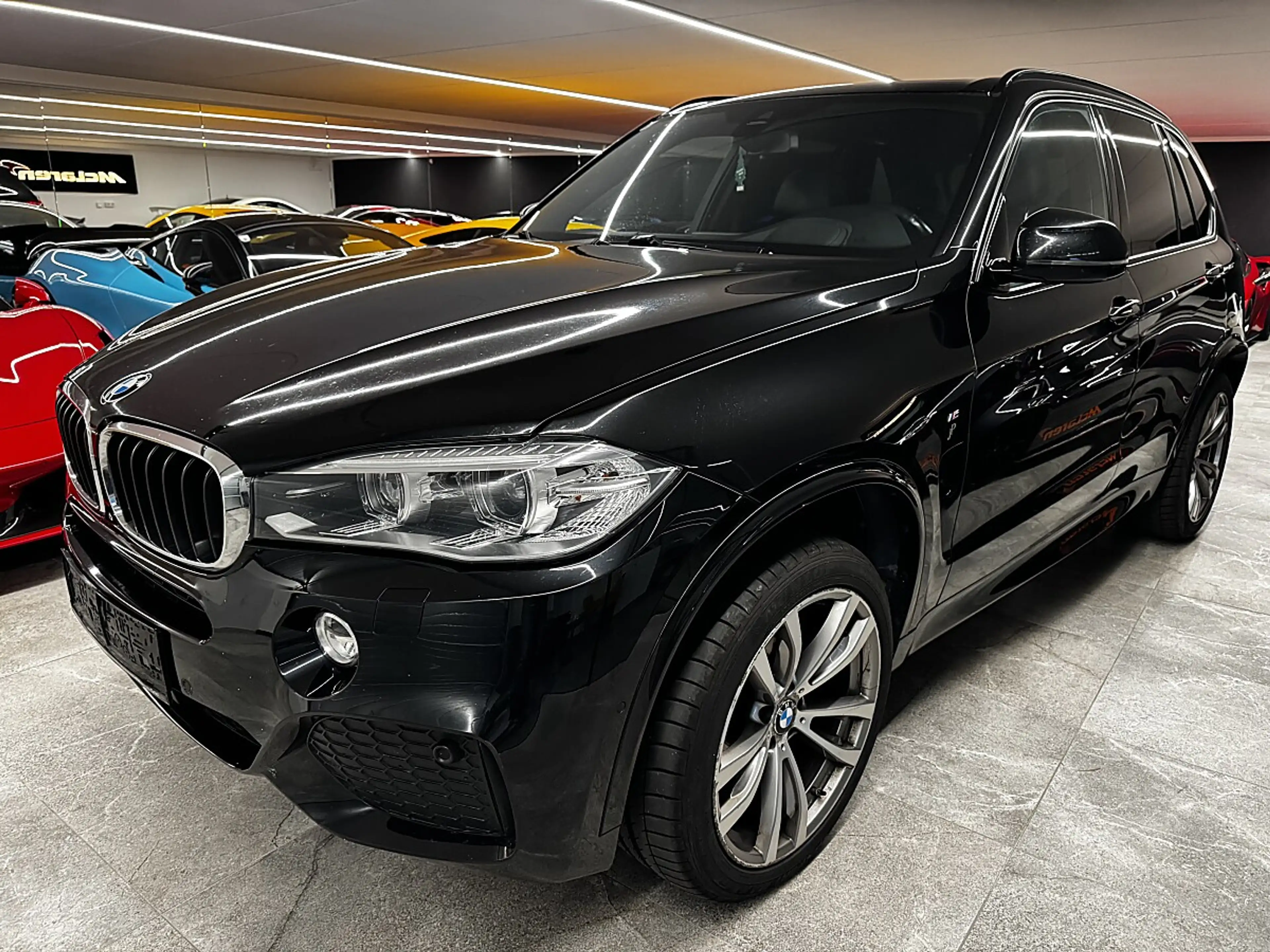 BMW X5 xDrive30d Aut. M-Paket Pano 20 Zoll AHK ACC — photo 9
