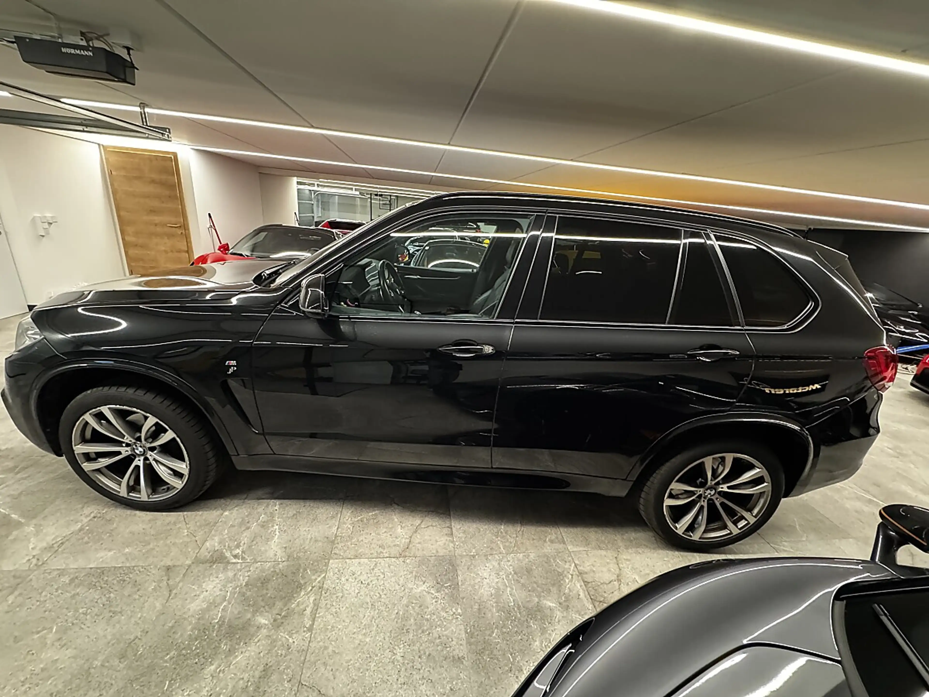 BMW X5 xDrive30d Aut. M-Paket Pano 20 Zoll AHK ACC — photo 8