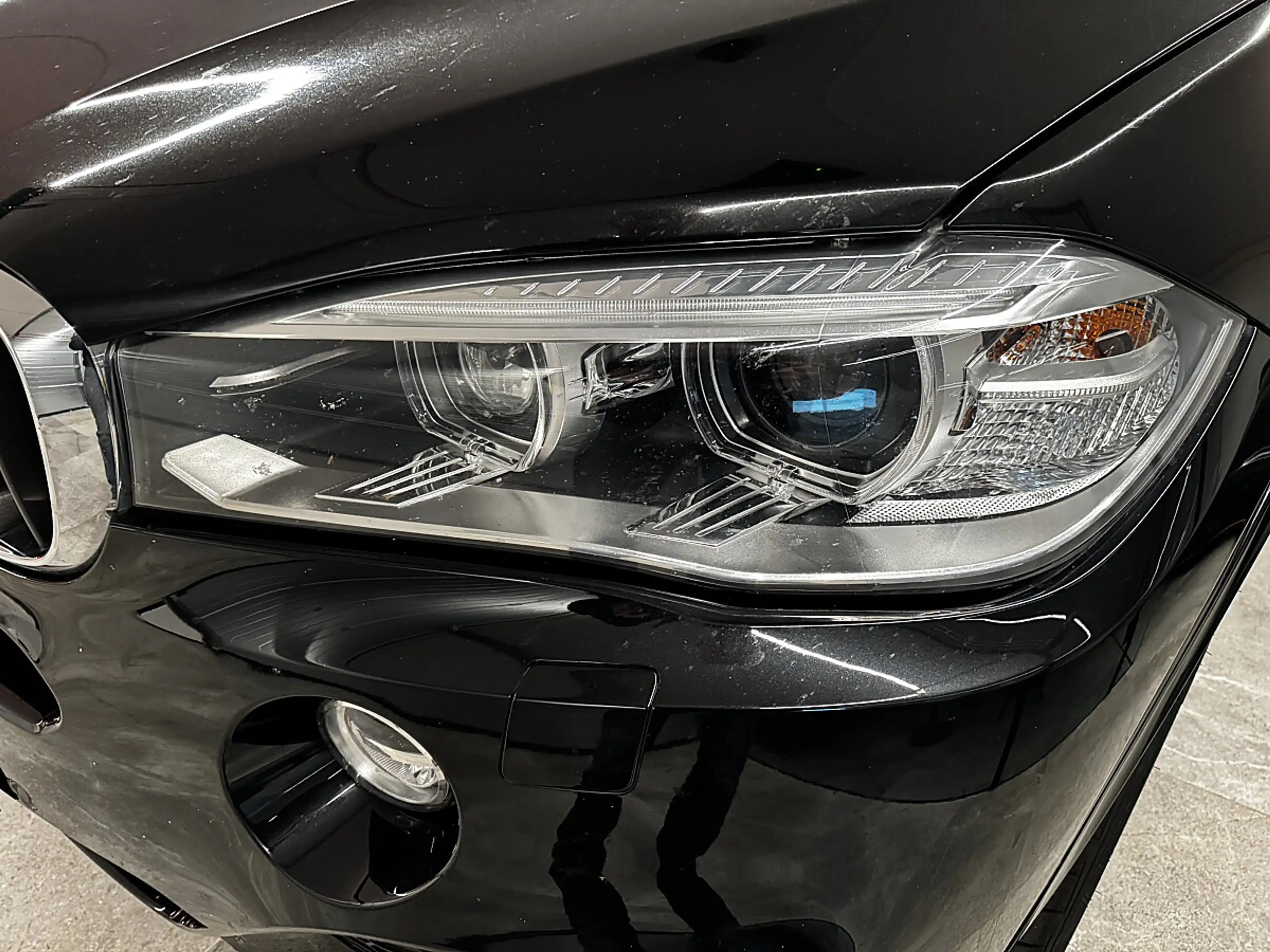 BMW X5 xDrive30d Aut. M-Paket Pano 20 Zoll AHK ACC — photo 4
