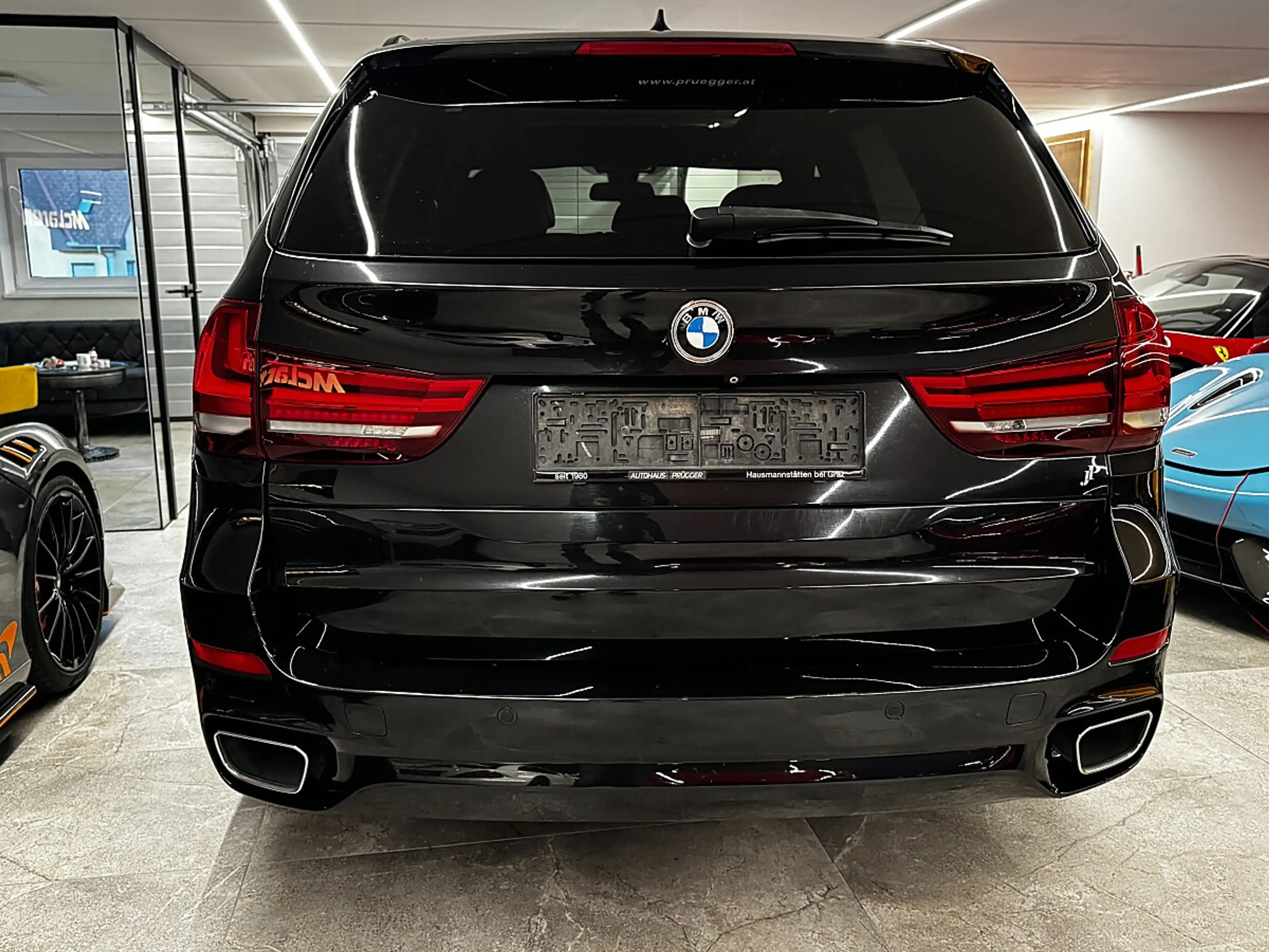 BMW X5 xDrive30d Aut. M-Paket Pano 20 Zoll AHK ACC — photo 11