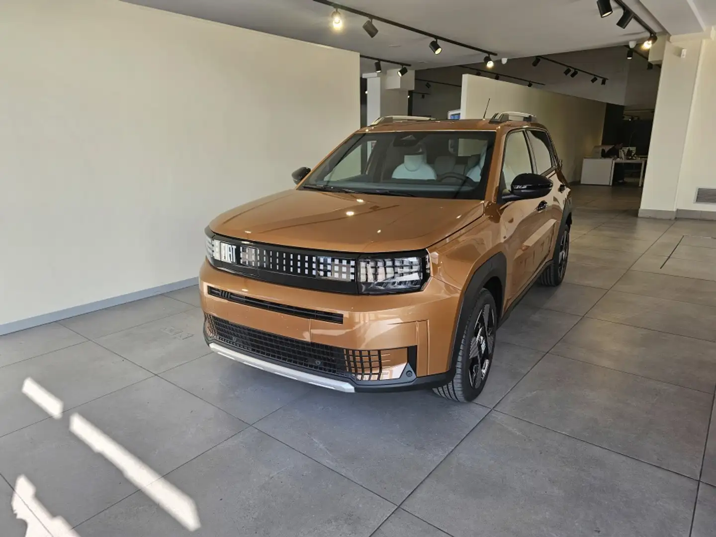 Fiat Grande Panda 87kW La Prima Marrón - 1